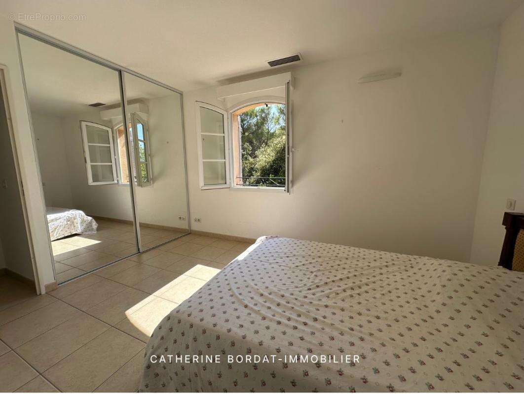 EXCLUSIVITÉ - Maison Mallemort Domaine de Pont Royal 6 pièces 160 m2 - photo 7