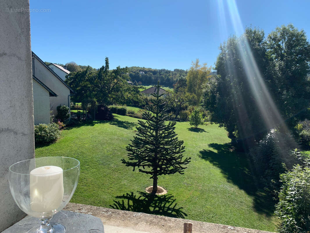 Appartement à LAGUENNE