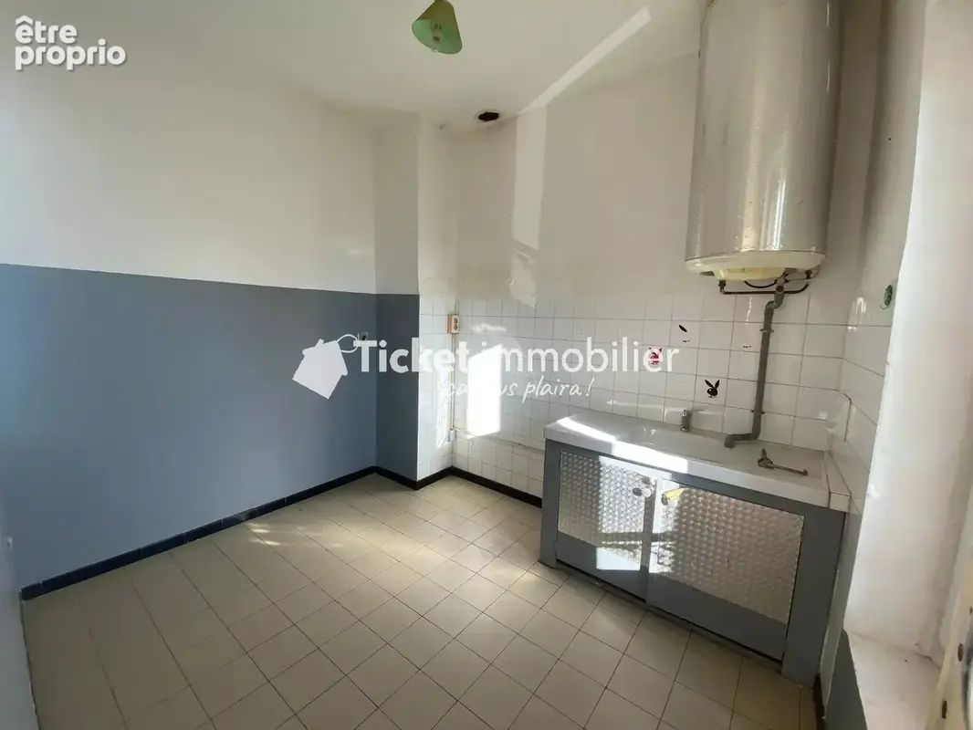 Appartement t3 55m2 pompignan 1er étage, 2,80 m sous plafond, chambres côté jardin, sans charges de copropriété, toiture neuve e - photo 5