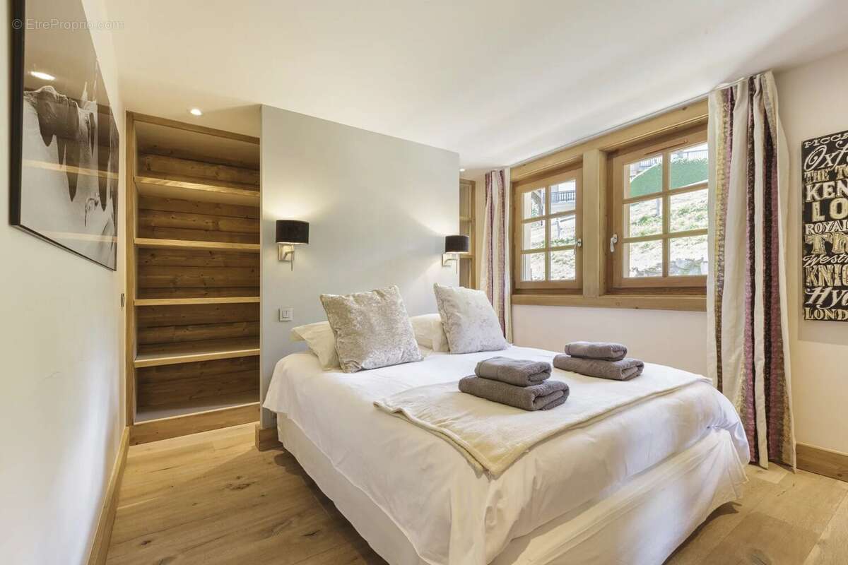 Maison à DEMI-QUARTIER