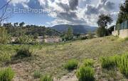 Terrain à LA ROQUETTE-SUR-SIAGNE