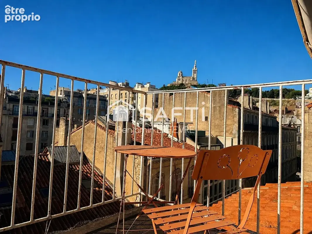 Photo 1 - Appartement à MARSEILLE-6E