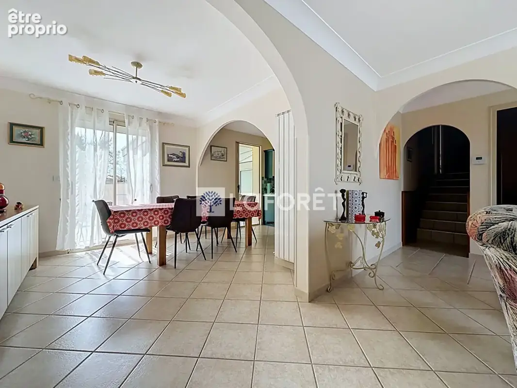 À 10 minutes de Parthenay - Maison chaleureuse de 110 m2 avec beaux espaces - photo 7