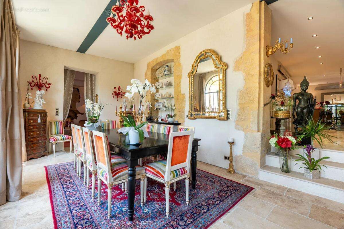 Bouc-Bel-Air – Grande Propriété Familiale avec Dépendance T3 - photo 25