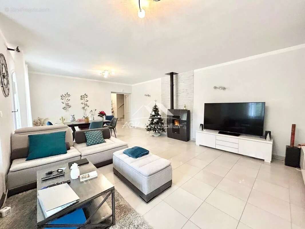 Maison à SAINT-PRIVAT-DES-VIEUX