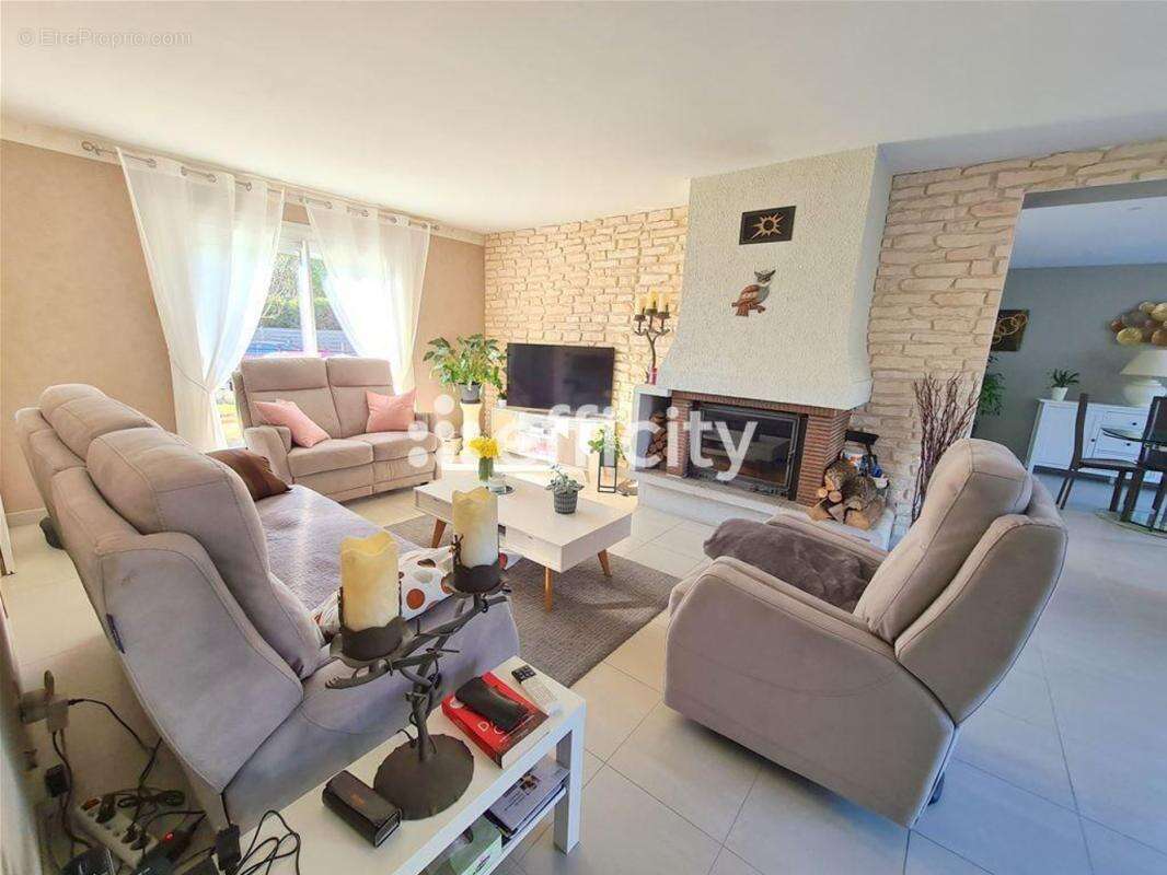 Maison 99 m² à Meulan  - photo 2