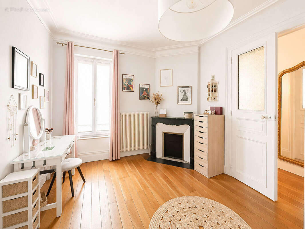 Duplex rénové de 142 m²  à 5 min de la Place Stanislas - photo 8