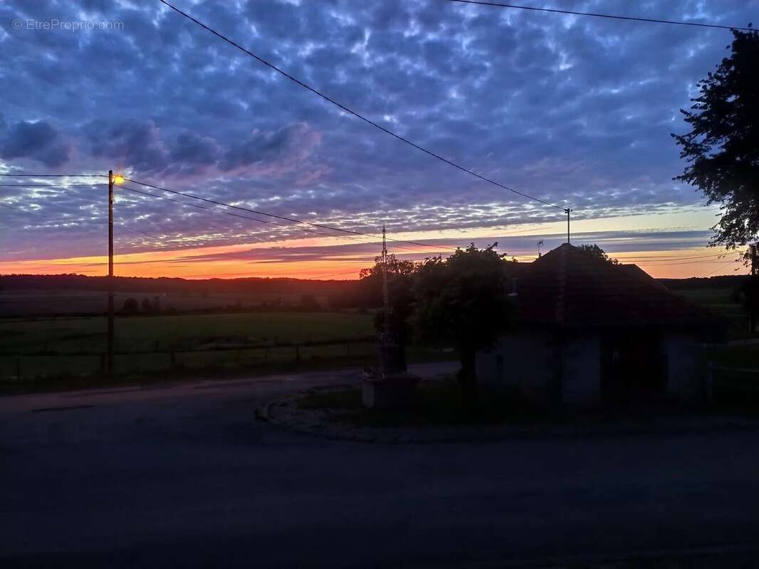 Maison à REGNEVELLE