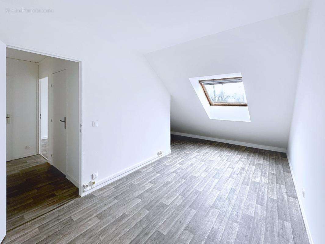 Appartement à TORCY