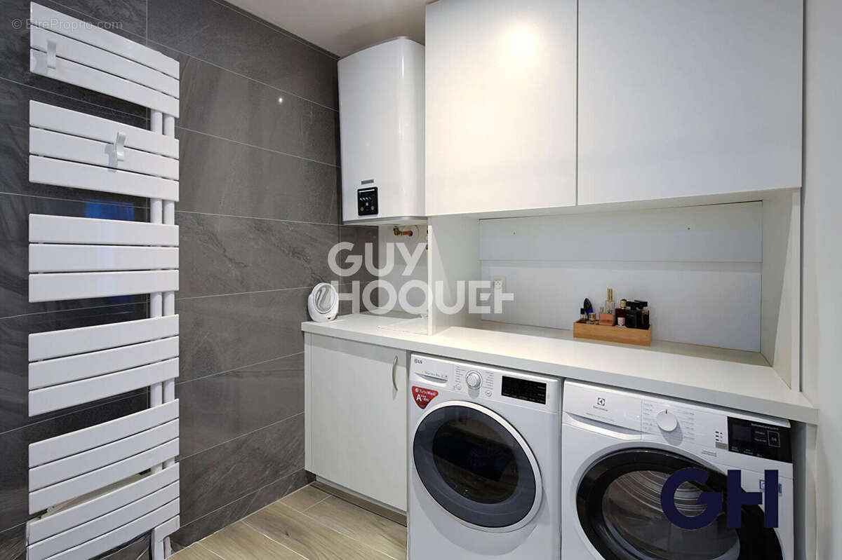 Appartement à BRON
