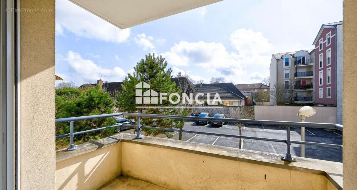 Appartement à QUINCY-SOUS-SENART