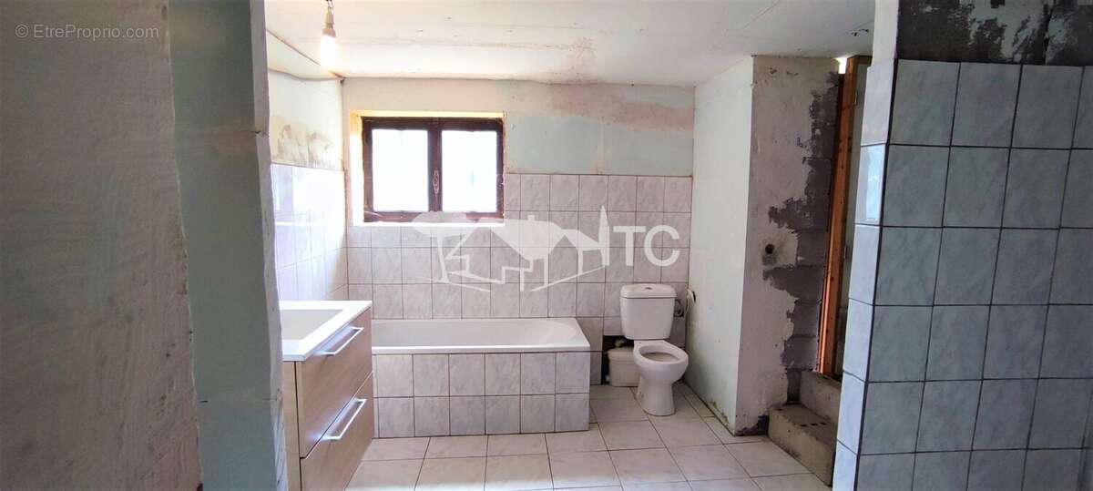 Maison à SAINT-PAUL-LE-JEUNE