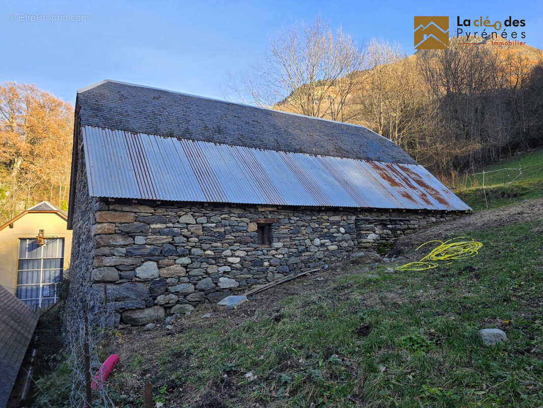 Maison à LUZ-SAINT-SAUVEUR