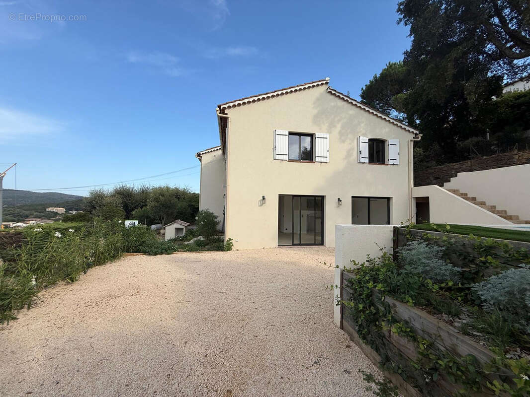 Villa rénovée au cœur de La Croix-Valmer - photo 24