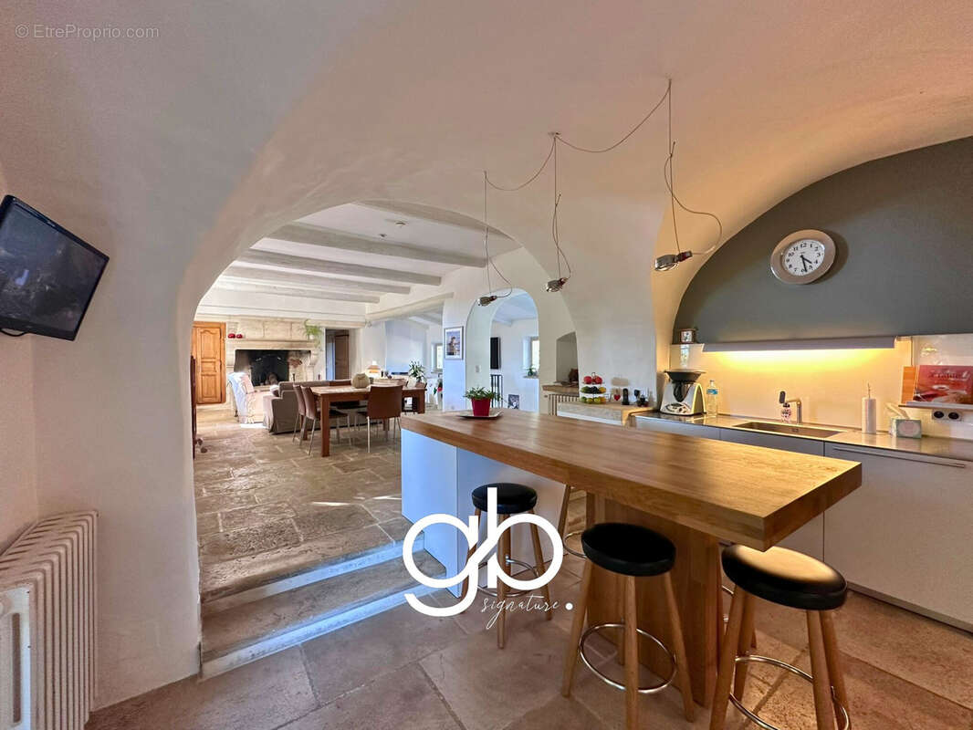 Domaine de prestige du xviiie siècle avec 2,6 hectares entre montpellier, nîmes et uzès - photo 12