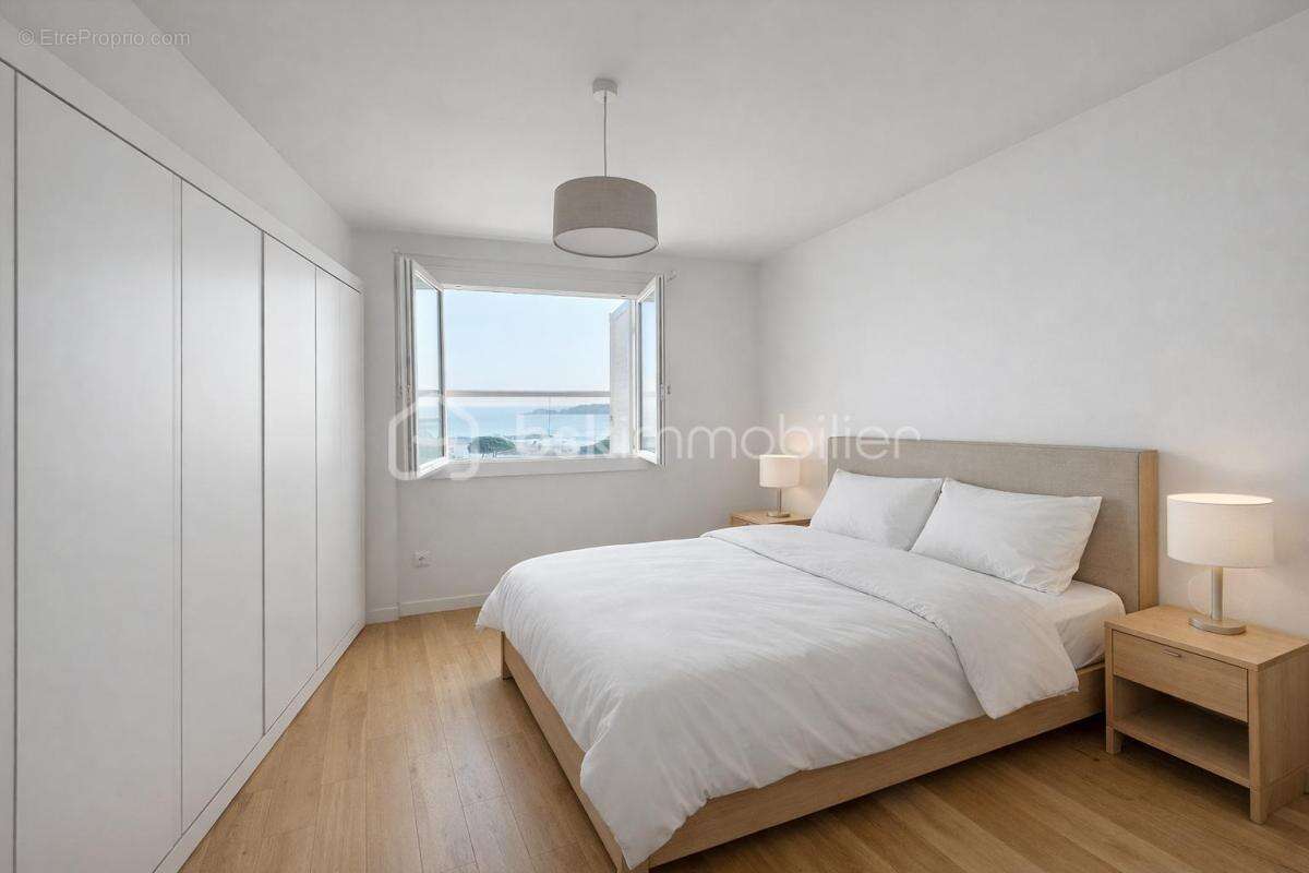 Appartement à HYERES