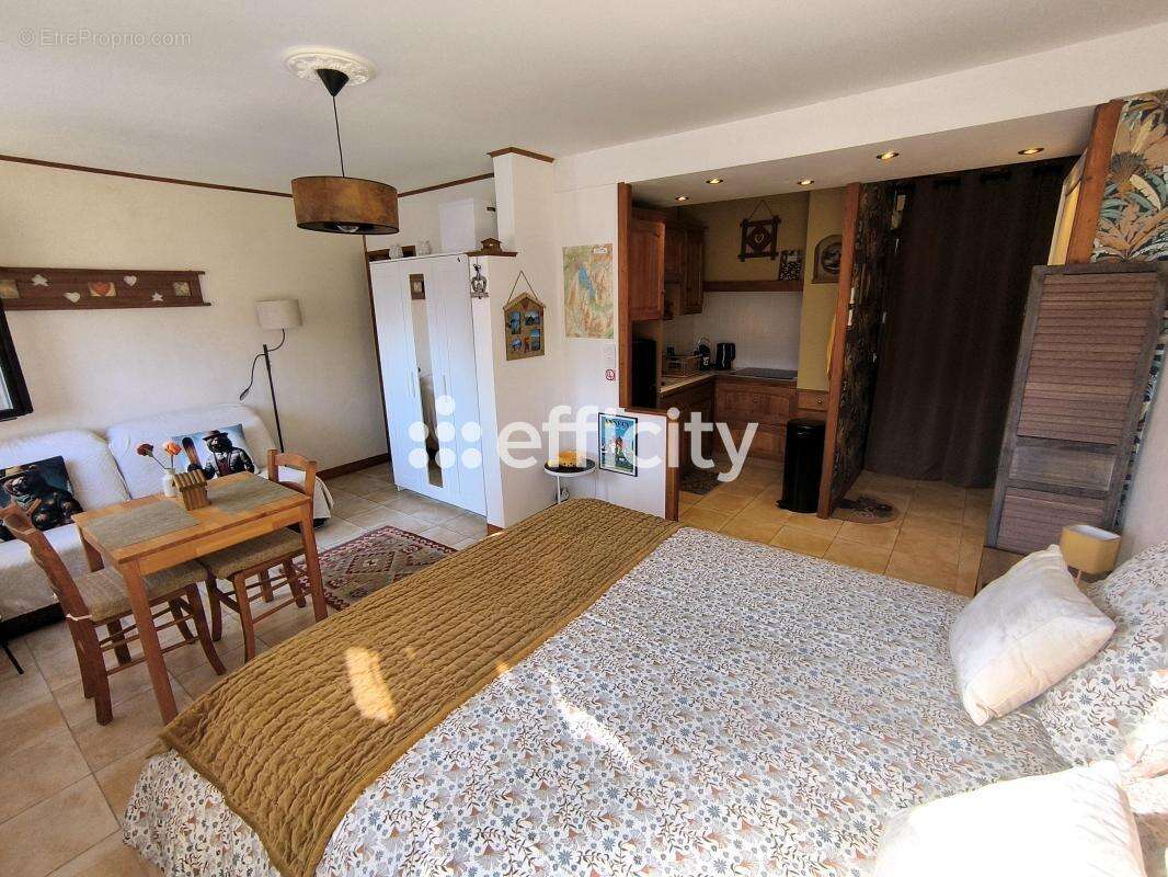 Appartement à SAINT-JORIOZ