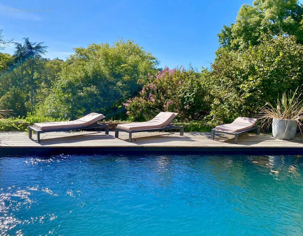 Maison à CHARBONNIERES-LES-BAINS