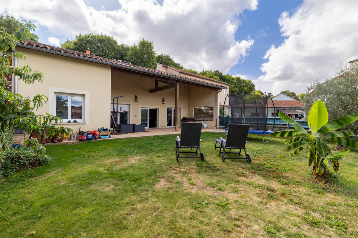 Maison à SAINTE-MARIE-AUX-CHENES