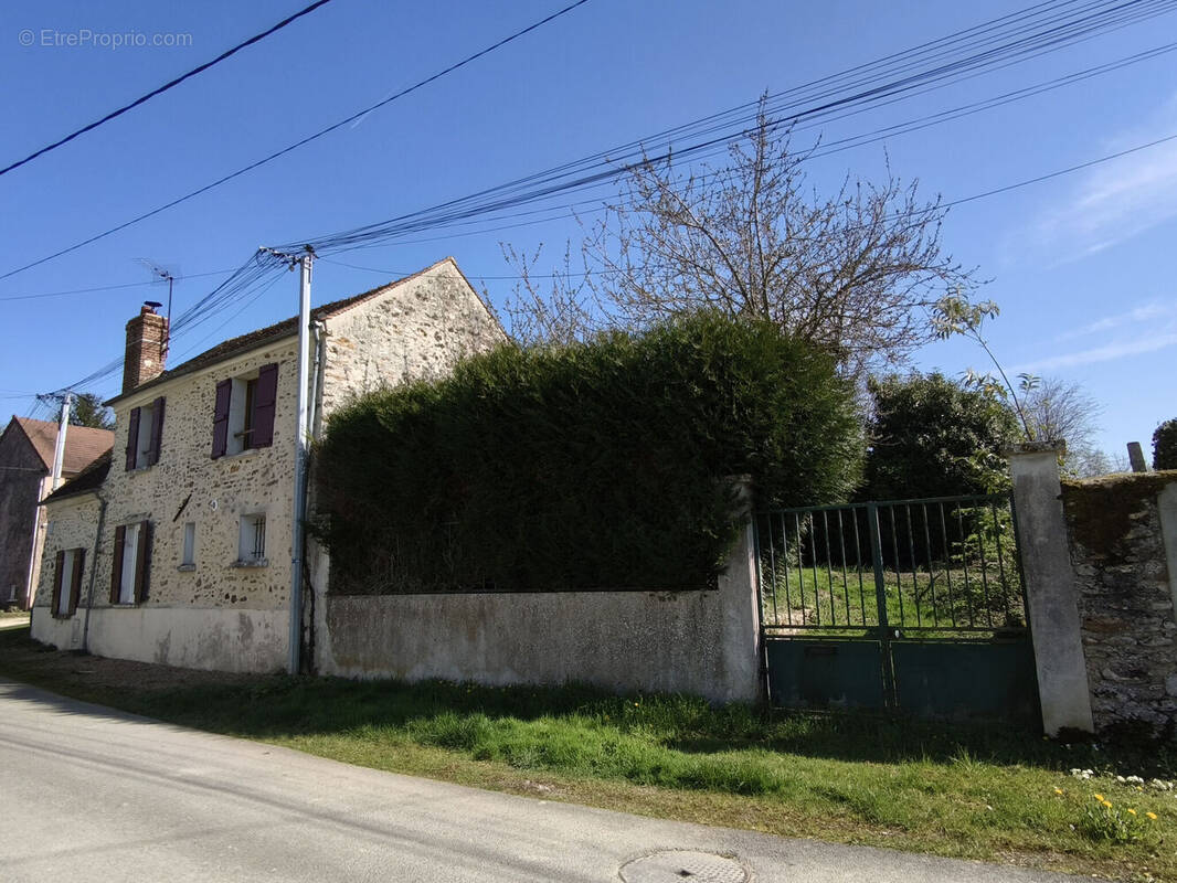 Photo 1 - Maison à REBAIS