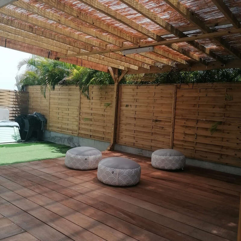 Maison à CAPESTERRE-BELLE-EAU