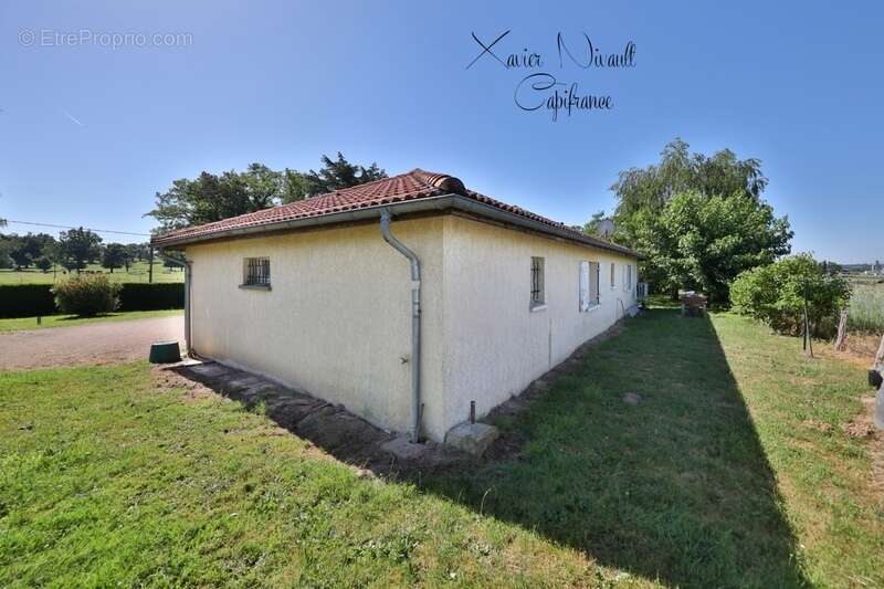 Maison à PONT-DE-VAUX