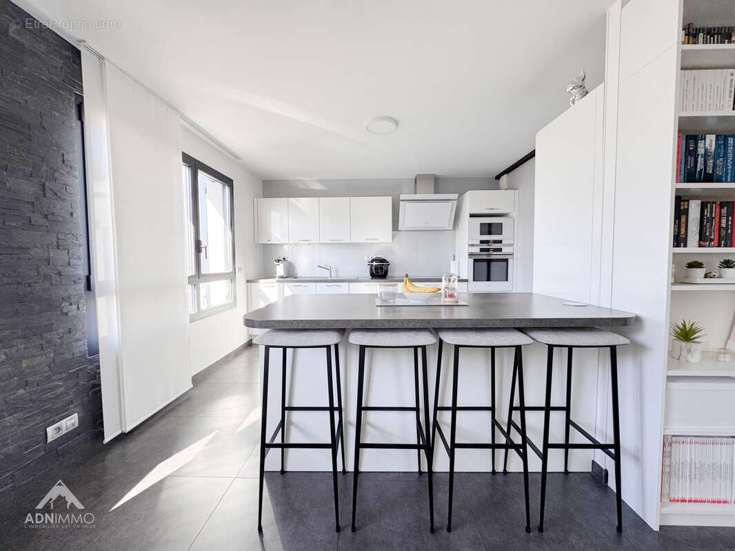 Appartement à SAINT-GENIS-POUILLY