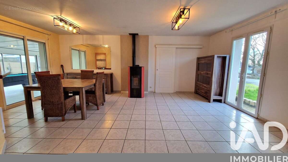 Photo 3 - Maison à SAINT-ETIENNE-DE-MONTLUC