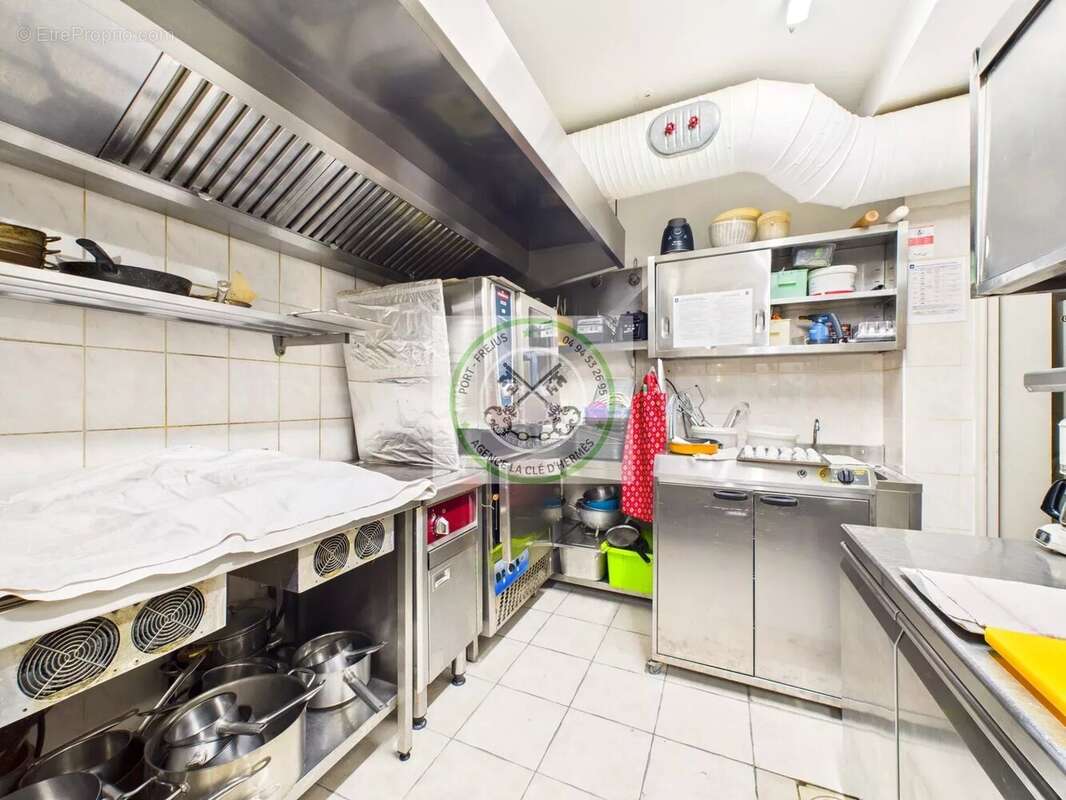 Commerce à SAINT-RAPHAEL