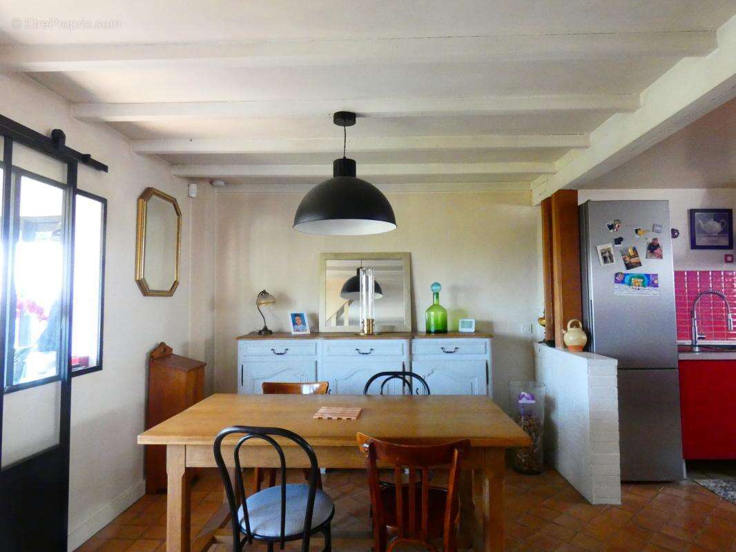 Maison 102 m² à Vaureal  - photo 4