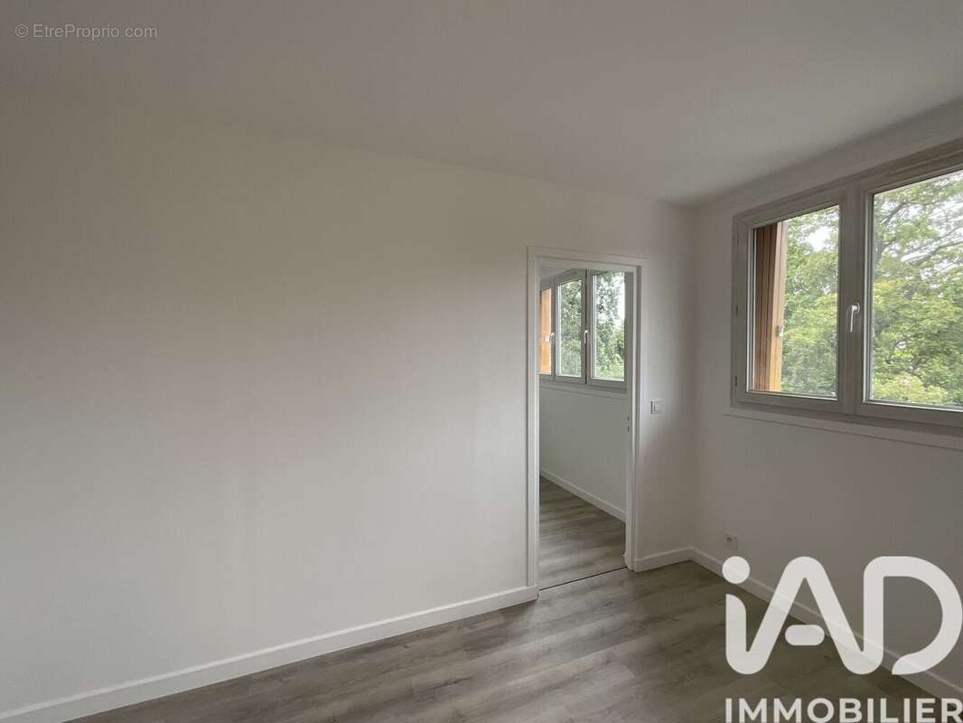 Photo 2 - Appartement à LIVRY-GARGAN