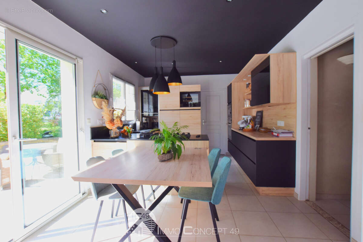 Maison à JUIGNE-SUR-LOIRE
