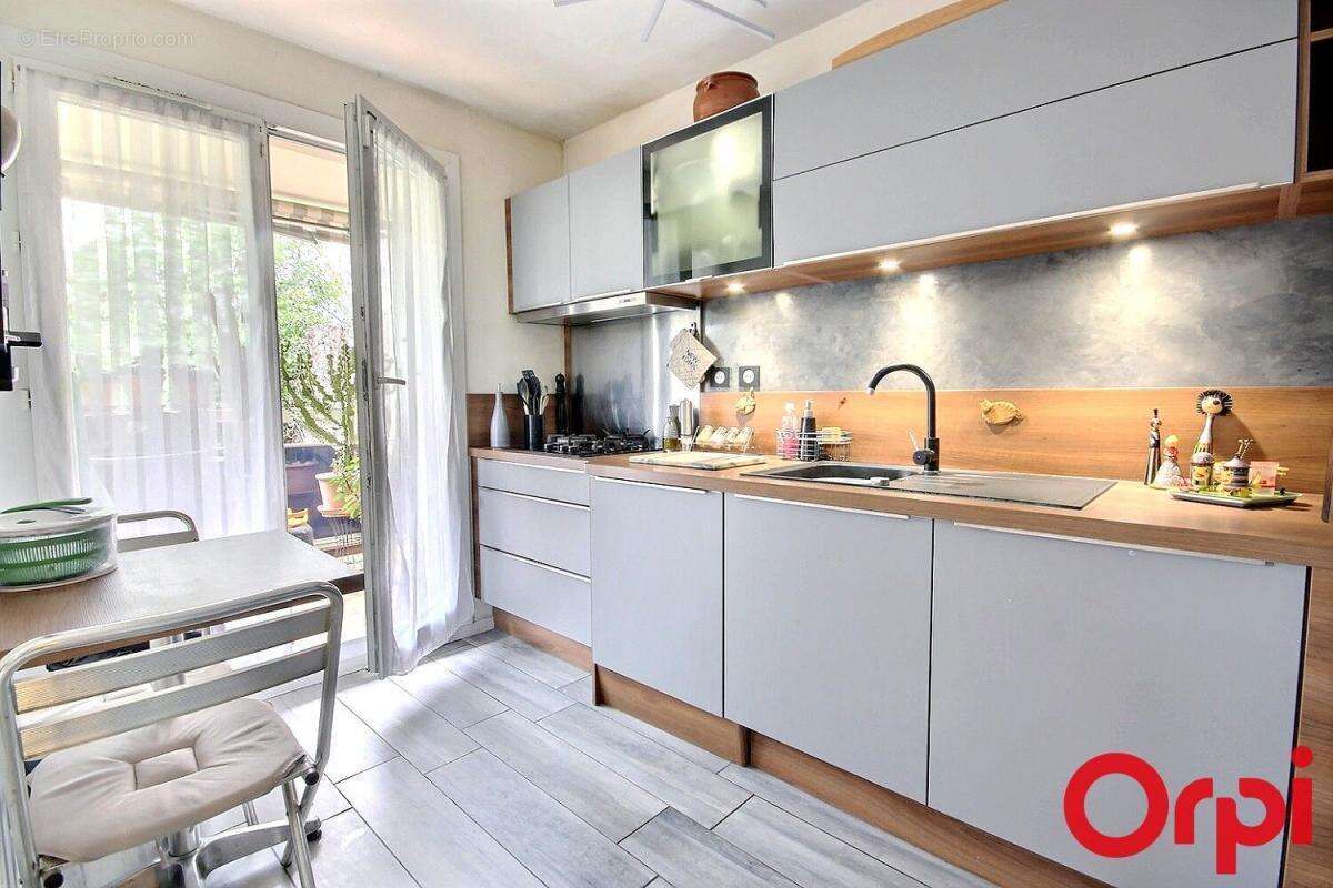 Appartement à MARSEILLE-12E