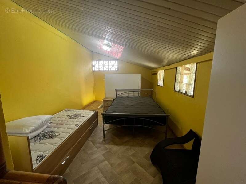 Appartement à KOUROU