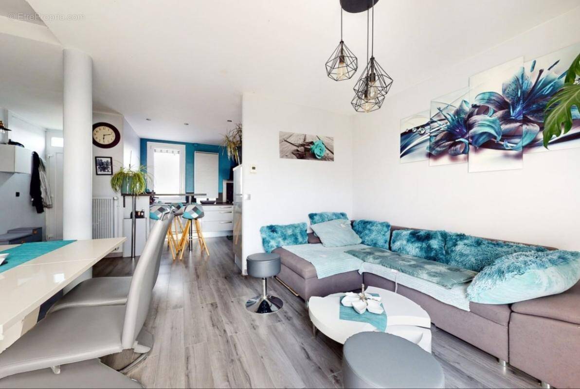 Appartement à MOISSY-CRAMAYEL