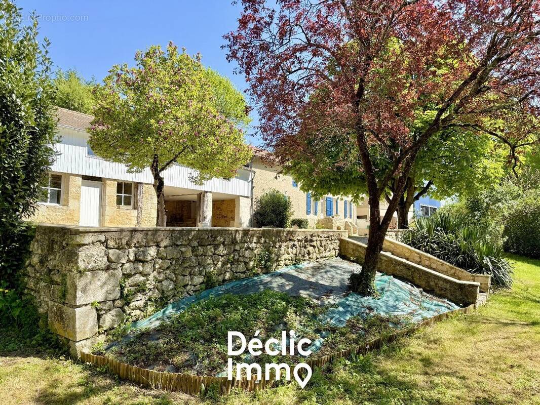 Maison à NIEUIL-L'ESPOIR