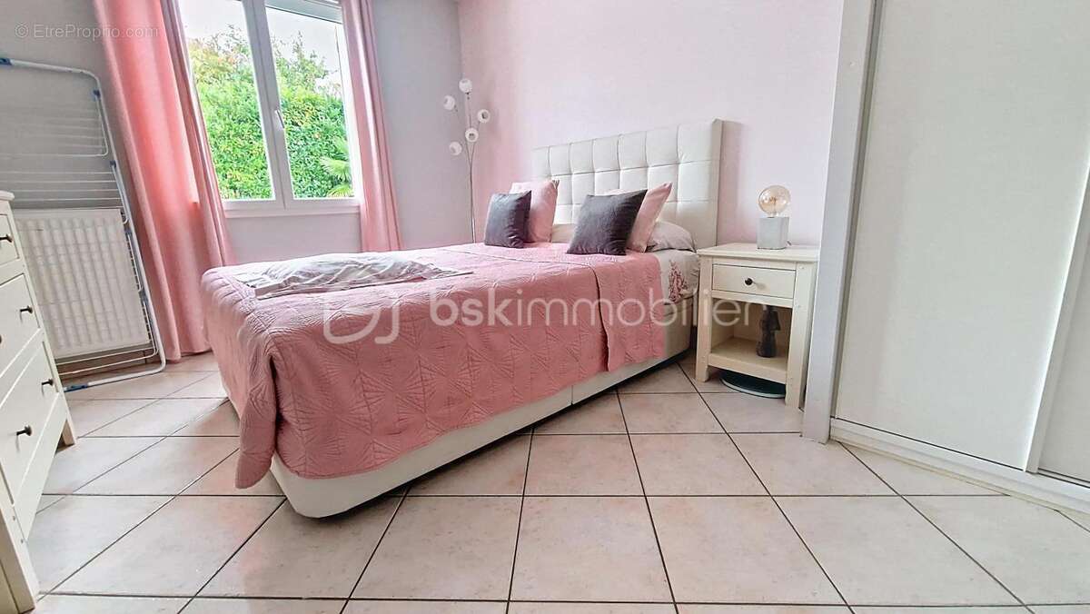 Maison à CLAYE-SOUILLY