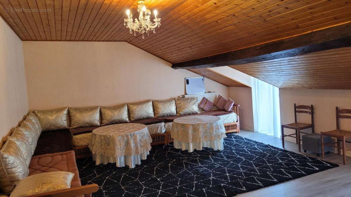 Appartement à LAROQUEBROU