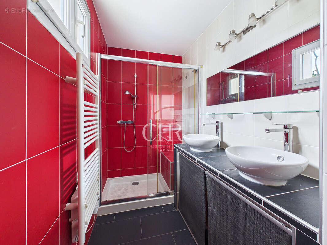 Maison à LE PERREUX-SUR-MARNE