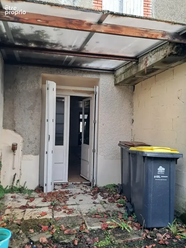 Maison de Bourg à Lubersac pleine de potentiel - photo 2