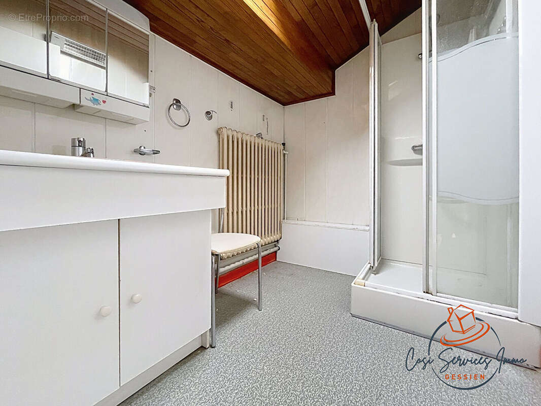 Maison individuelle hyper centre Thoiry avec grand terrain - photo 8