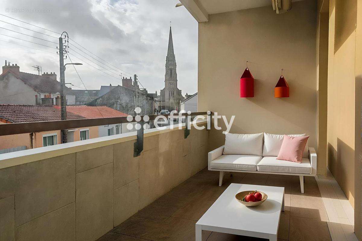 Appartement à REZE