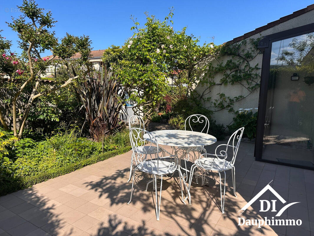 Maison à TOURNON-SUR-RHONE