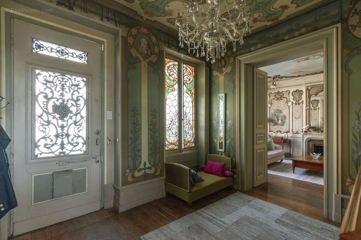 Maison à CHATEAUNEUF-SUR-CHARENTE