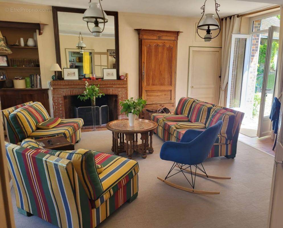 Maison à SARGE-SUR-BRAYE