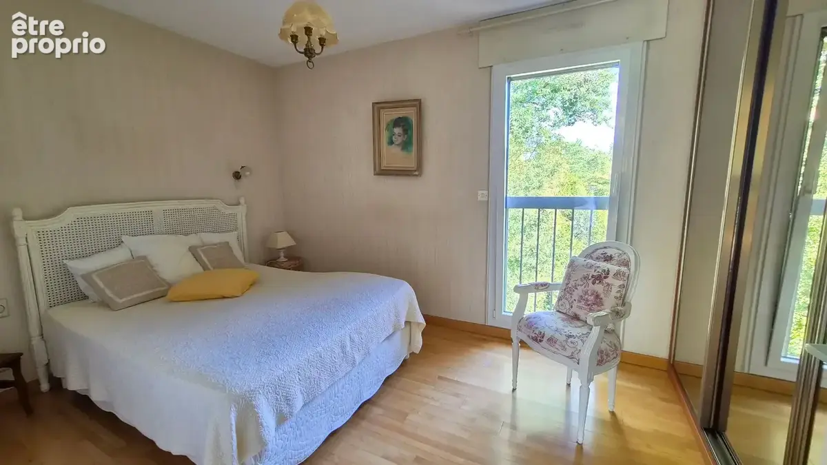 Appartement - 6 pièces 134 m2 - ST AVERTIN - photo 5