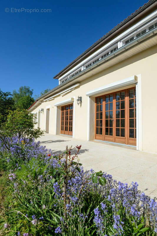 Maison à MORET-SUR-LOING