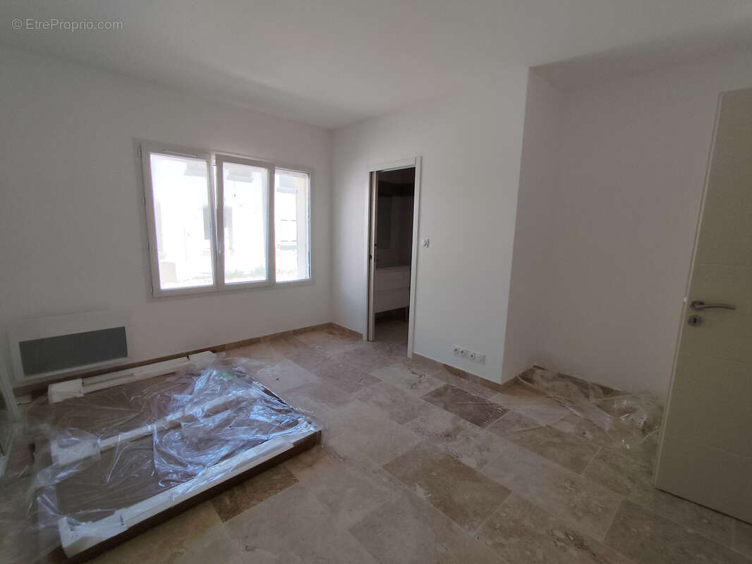 Jonquieres saint vincent type 4 de 128m2 avec jardin parking - photo 8