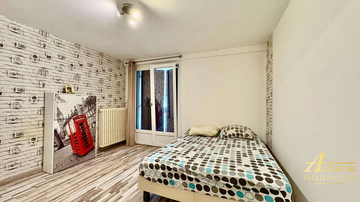 Maison à COULOUNIEIX-CHAMIERS
