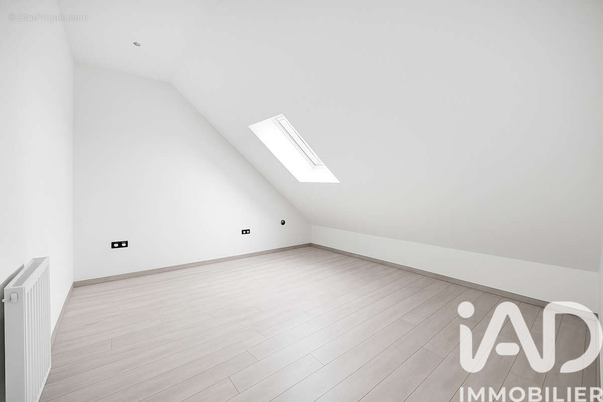 Appartement 96 m² à Bombon  - photo 9